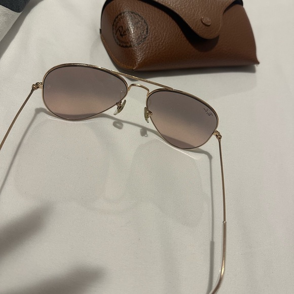 Ray-Ban Tan Leather Sunglasses Case - Picture 2 of 3